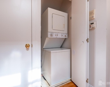 378 George Street - Photo Thumbnail 7