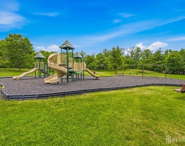 350 Greenfield Road - Photo Thumbnail 7