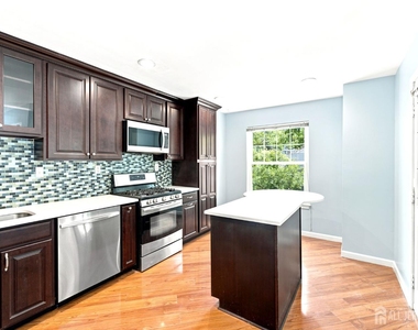 350 Greenfield Road - Photo Thumbnail 24
