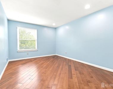 350 Greenfield Road - Photo Thumbnail 34