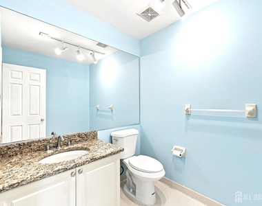 350 Greenfield Road - Photo Thumbnail 14