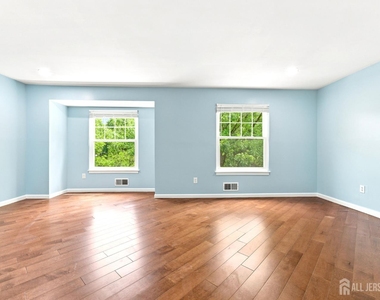 350 Greenfield Road - Photo Thumbnail 39