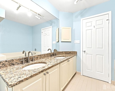 350 Greenfield Road - Photo Thumbnail 37