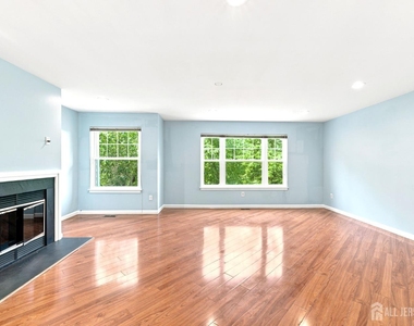 350 Greenfield Road - Photo Thumbnail 20