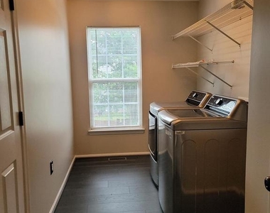22 Ripley Rd - Photo Thumbnail 8