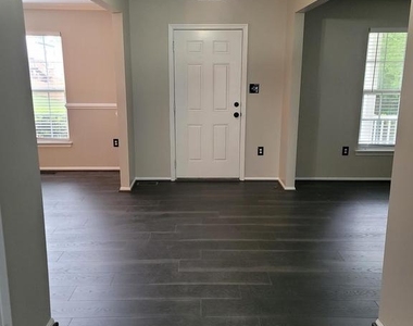 22 Ripley Rd - Photo Thumbnail 1