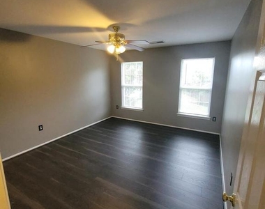 22 Ripley Rd - Photo Thumbnail 18