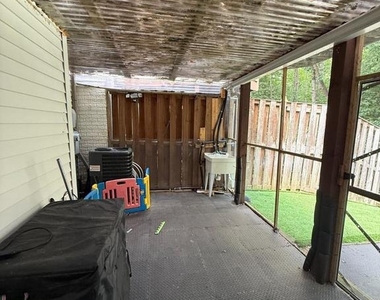 12369 Manchester Way - Photo Thumbnail 22