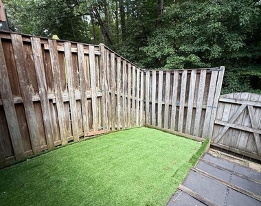 12369 Manchester Way - Photo Thumbnail 25