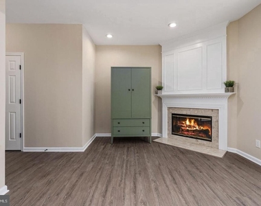 16877 Jed Forest Lane - Photo Thumbnail 7