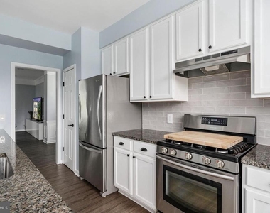 16877 Jed Forest Lane - Photo Thumbnail 12