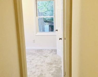 2916 Wren Court - Photo Thumbnail 21