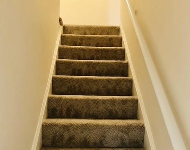 2916 Wren Court - Photo Thumbnail 9