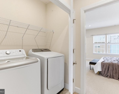 6310 Berkley Bridge Place - Photo Thumbnail 32