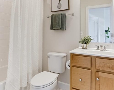 6310 Berkley Bridge Place - Photo Thumbnail 9
