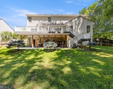 9201 Golf Court - Photo Thumbnail 41