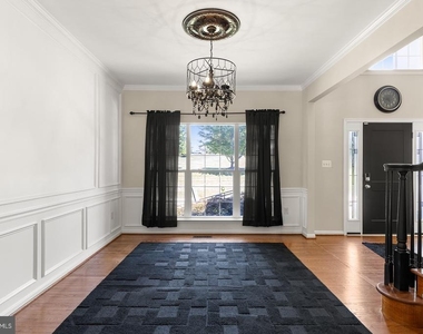 9201 Golf Court - Photo Thumbnail 34