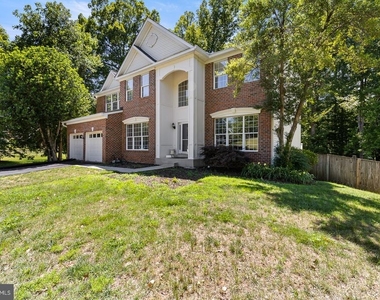 9201 Golf Court - Photo Thumbnail 1