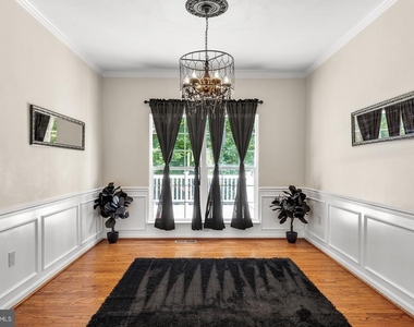 9201 Golf Court - Photo Thumbnail 33