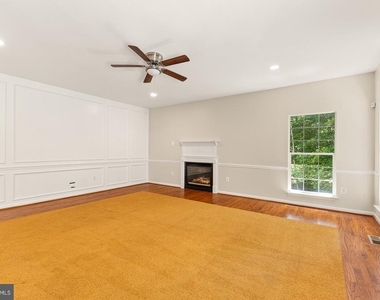 9201 Golf Court - Photo Thumbnail 22