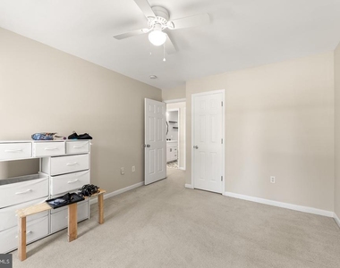 9201 Golf Court - Photo Thumbnail 16