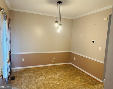 8643 Adrienne Place - Photo Thumbnail 4