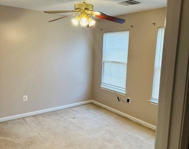 8643 Adrienne Place - Photo Thumbnail 18