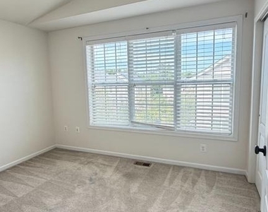 43196 Whelplehill Terrace - Photo Thumbnail 11