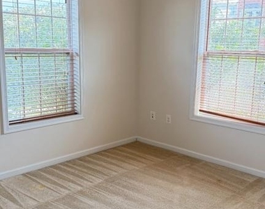 43196 Whelplehill Terrace - Photo Thumbnail 4