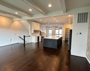 20265 Oak Bluff Drive - Photo Thumbnail 18