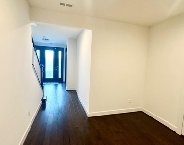 20265 Oak Bluff Drive - Photo Thumbnail 1