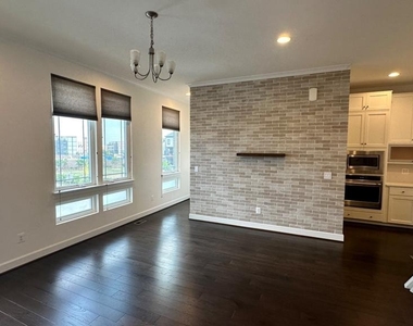 20265 Oak Bluff Drive - Photo Thumbnail 13