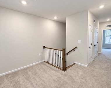 42635 Darala Drive - Photo Thumbnail 8