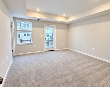 42639 Darala Drive - Photo Thumbnail 10