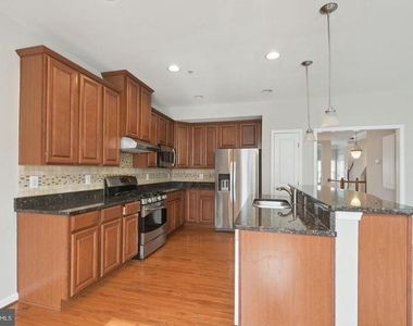 21648 Romans Drive - Photo Thumbnail 2