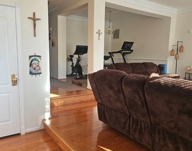 25508 Crossfield Drive - Photo Thumbnail 2