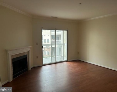 12919 Alton Square - Photo Thumbnail 10