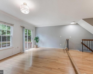13915 Gunners Place - Photo Thumbnail 12