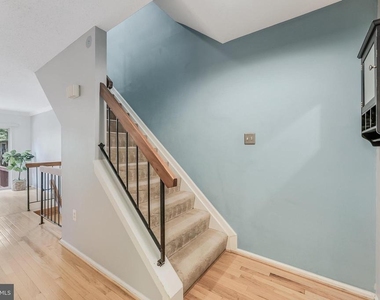 13915 Gunners Place - Photo Thumbnail 19