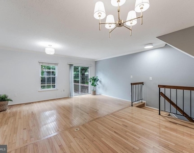 13915 Gunners Place - Photo Thumbnail 11