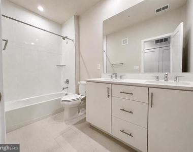 7556 Sawyer Farm Way - Photo Thumbnail 15