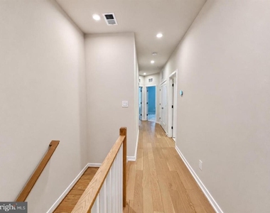 7556 Sawyer Farm Way - Photo Thumbnail 12