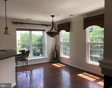 7068 Falls Reach Drive - Photo Thumbnail 3