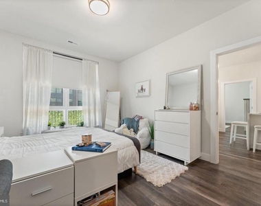 1761 Old Meadow Road - Photo Thumbnail 20