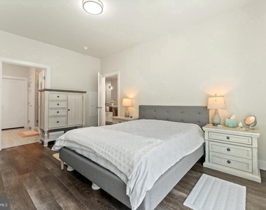 1761 Old Meadow Road - Photo Thumbnail 14