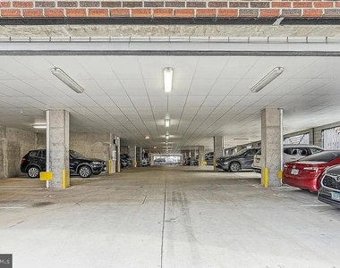 13723 Neil Armstrong Avenue - Photo Thumbnail 10