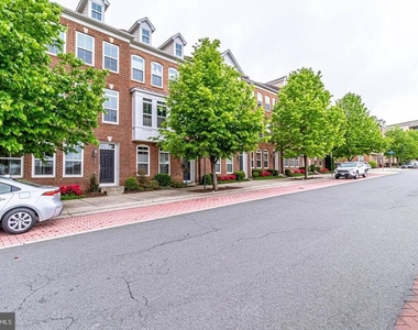 9548 Canonbury Square - Photo Thumbnail 4