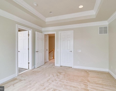 9548 Canonbury Square - Photo Thumbnail 20