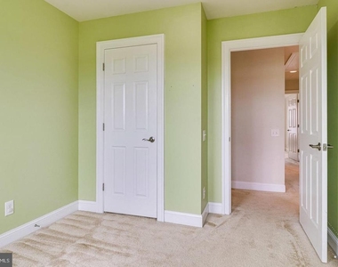9548 Canonbury Square - Photo Thumbnail 30