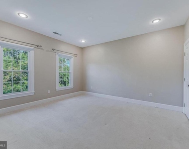 615 Nalls Farm Way - Photo Thumbnail 32